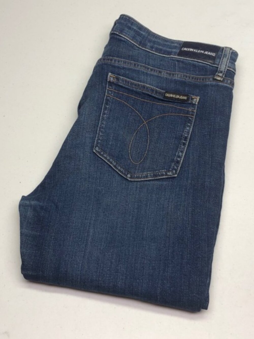 CALVIN KLEIN MID-RISE SKINNY CROP JEANS 31x25 ⭐️